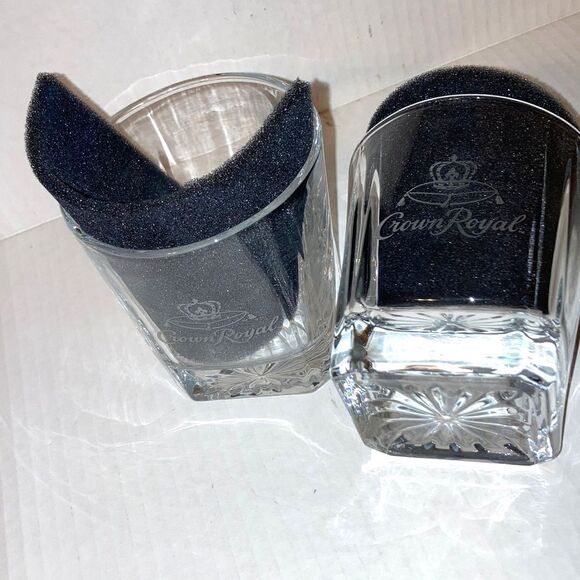 CROWN ROYAL Whiskey Lowball Rocks Etched Starburst Glasses 12 oz Set of 2 - Picture 6 of 9